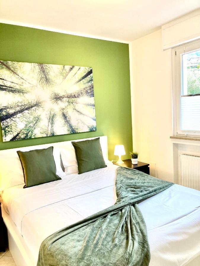 Appartamento Peppino Mit Seeblick Und Pool Riva del Garda Exterior photo