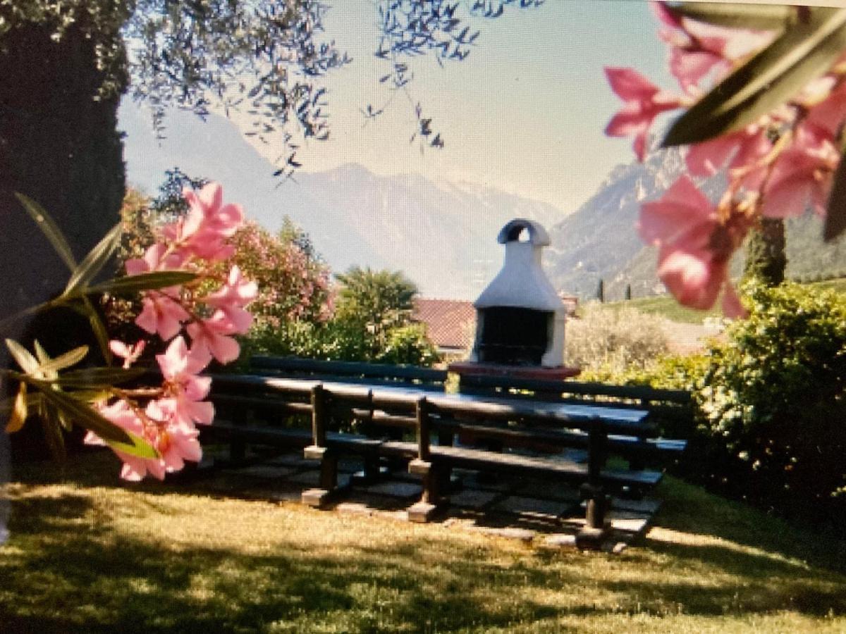 Appartamento Peppino Mit Seeblick Und Pool Riva del Garda Exterior photo